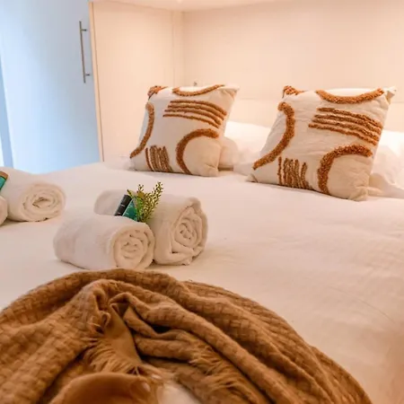 Apartamento Lovely And Spacious In The Center Of *
